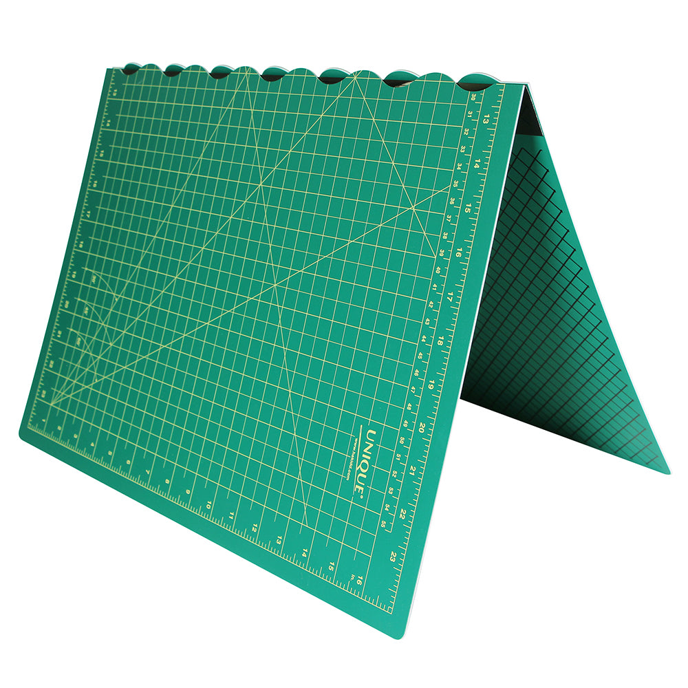 UNIQUE Folding Cutting Mat - 17″ x 24″