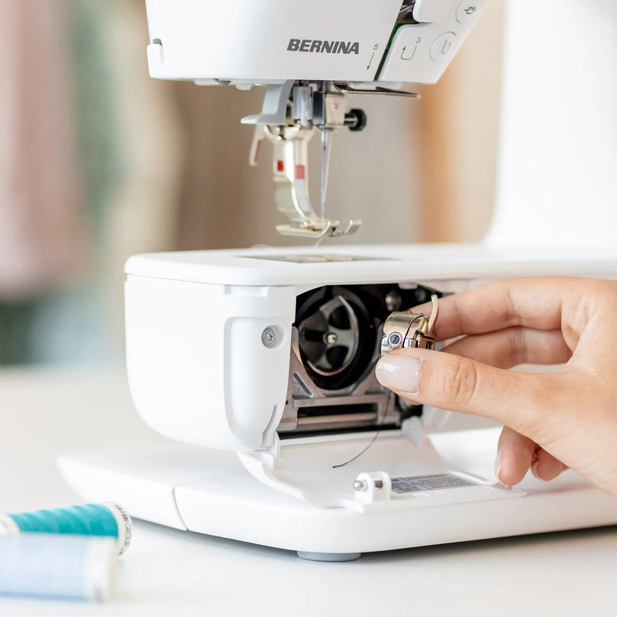 BERNINA B325 (Gen 2) - Free Gift With Purchase