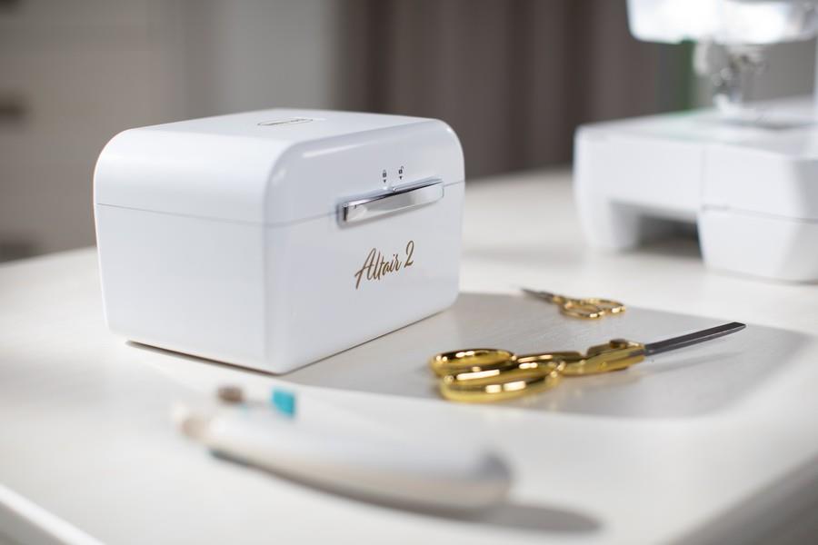 Baby Lock Altair 2
