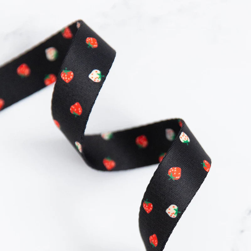 Mini Berry Webbing - in Black 1" wide