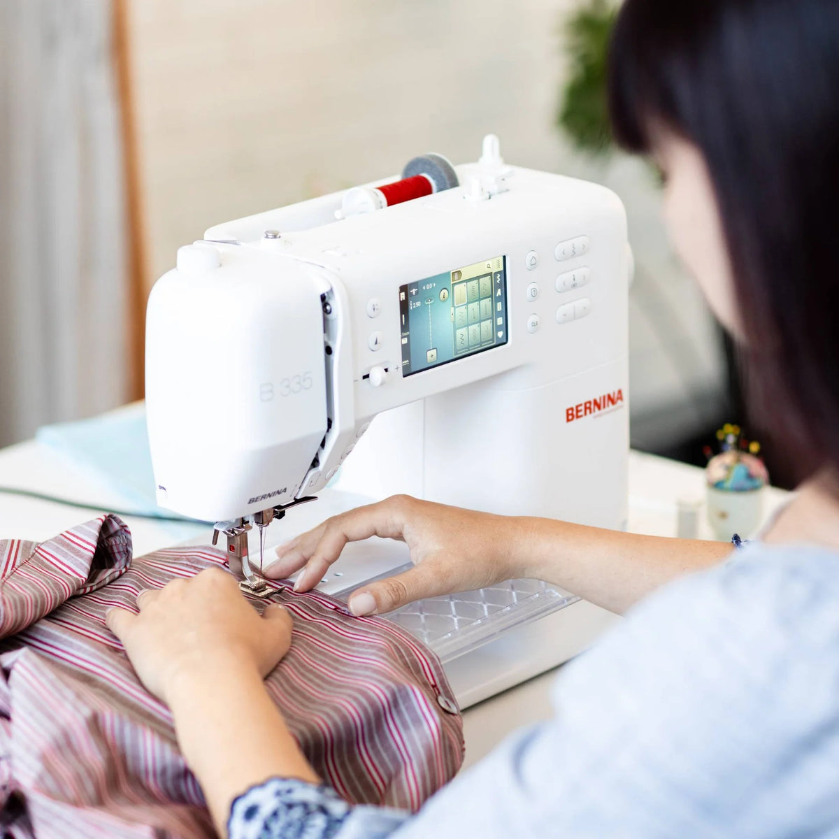 BERNINA B325 (Gen 2) - Free Gift With Purchase