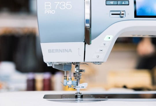 BERNINA 735QE Pro - Free Stitch Regulator!!!