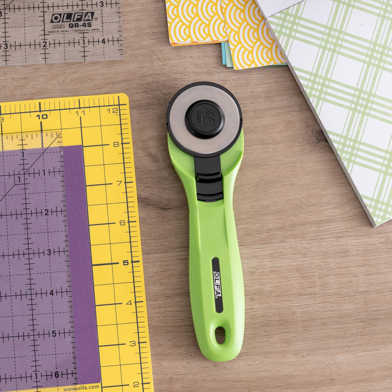OLFA 45mm Quick-Change Rotary Cutter LIme (Limited Edition)