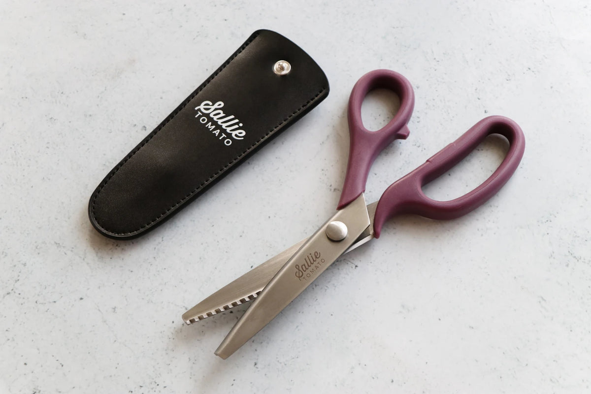 Sallie Tomato Pinking Shears & Leather Sheath