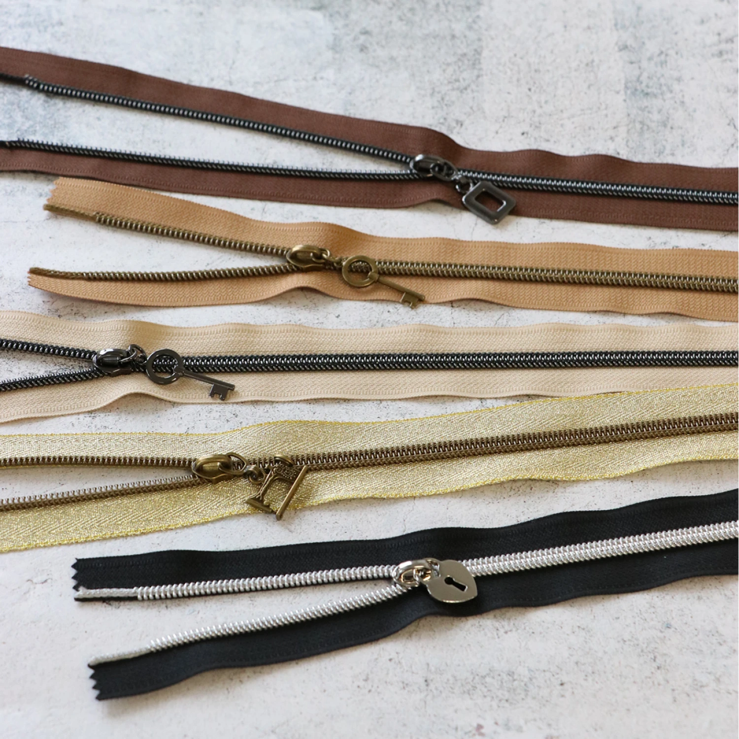 Sallie Tomato Vintage Modern Zipper Bundle