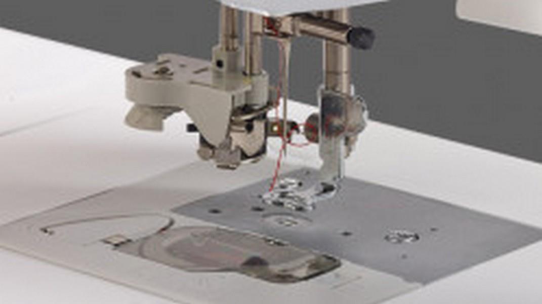 Baby Lock Aurora avaialble in Canada at The Quilt Store