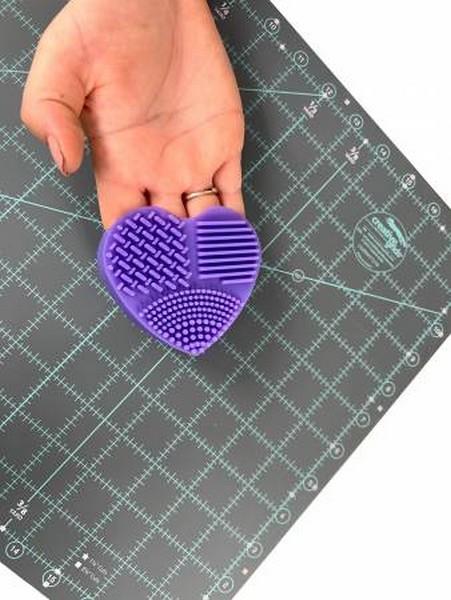 Heart Shaped Mat Cleaning Pad available in Canada at The Quilt Store