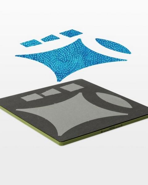 Accuquilt Double Wedding Ring Block on Board Die