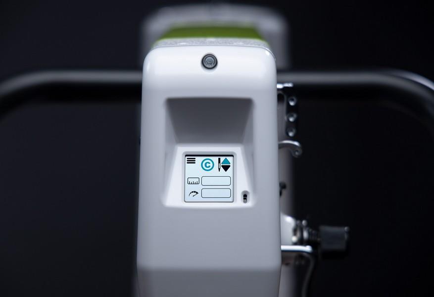 HQ Moxie on Little Foot frame