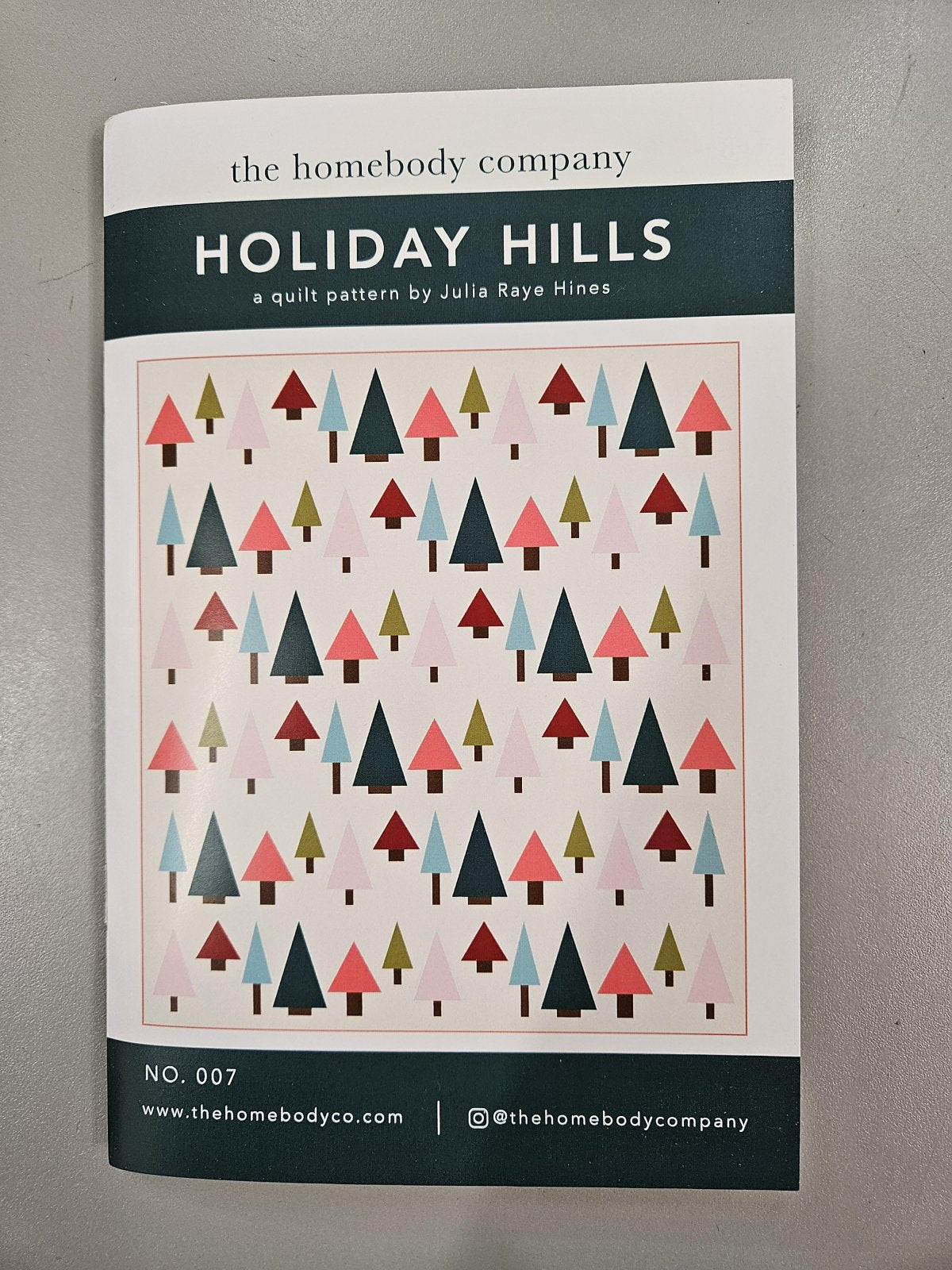 Holiday Hills Snowbound - Quilt Kit