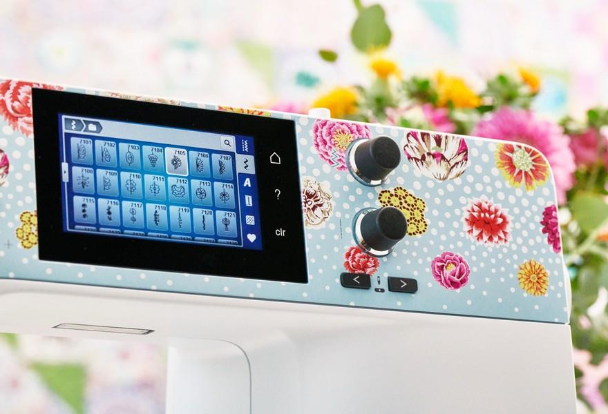 BERNINA 570 Kaffe Fassett Special Edition