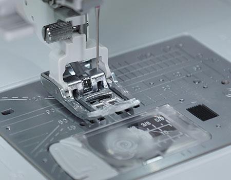 Janome Skyline S7 - OPEN BOX