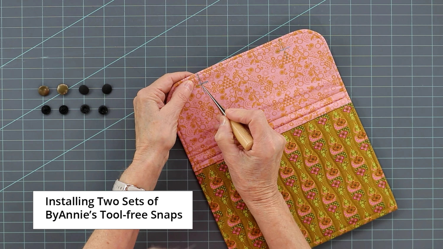 Tool-Free Snaps