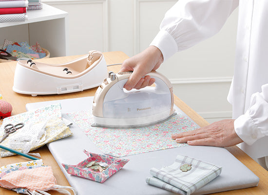 Panasonic Quilting Cordless Steam/Dry Iron Champagne