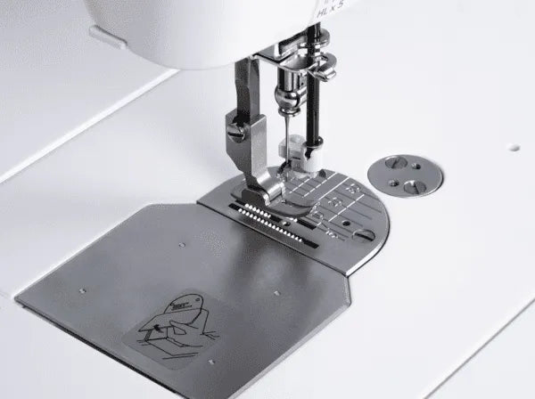 Janome HD9QC Professional