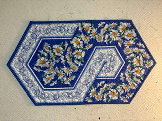 Triangle Frenzy Table Runner Workshop Fall 2026 - Burlington