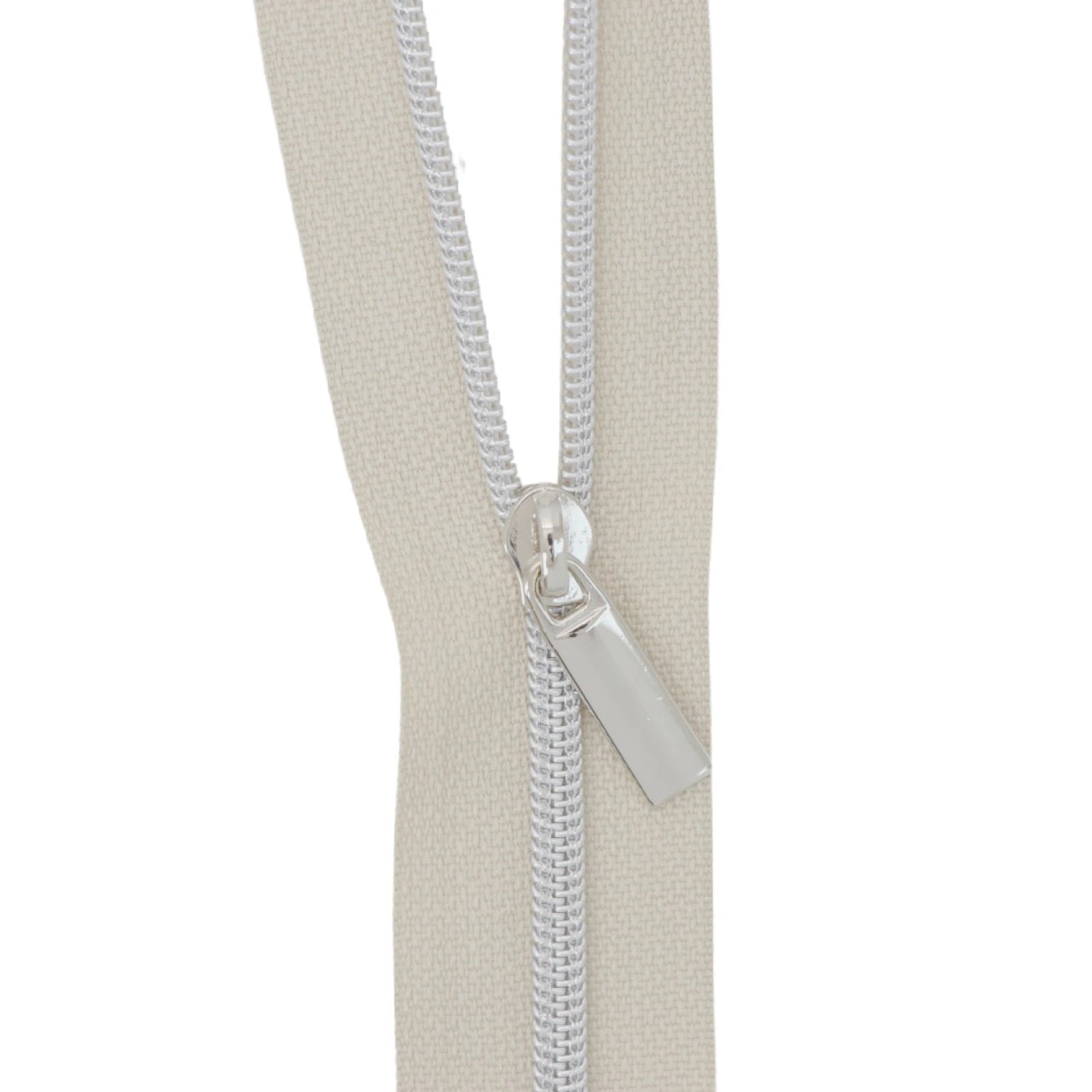 Sallie Tomato Nylon Zipper 3 yards No 5