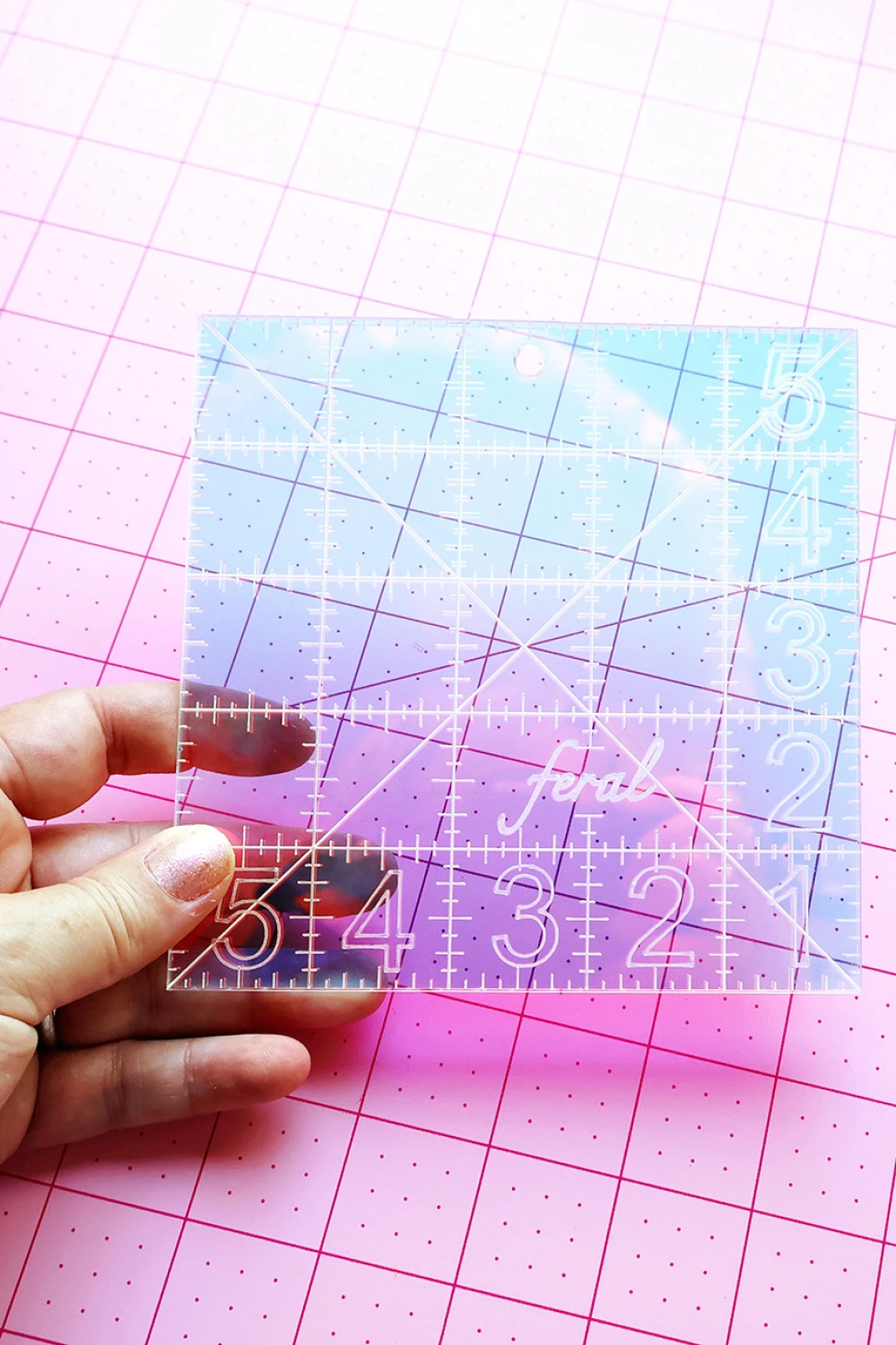 Feral Iridescent 5" Charm Ruler