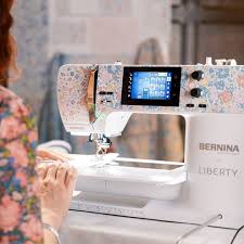 BERNINA B580 (with Embroidery) Liberty Edition