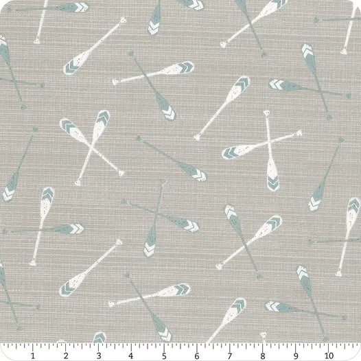 Lake Retreat Grey Oar Toss