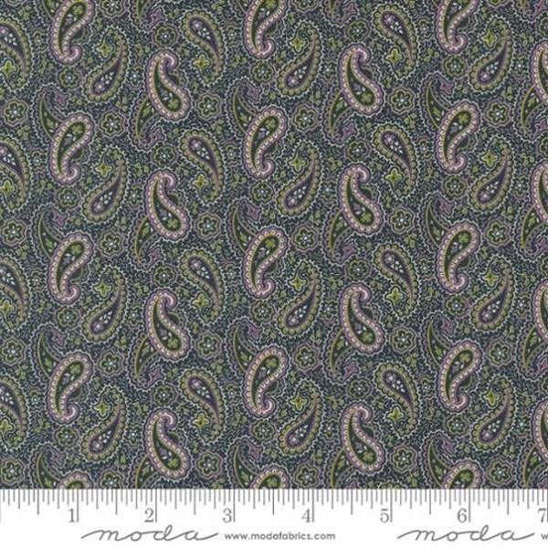 Goodnight Irene Arthurs Tie Paisley Graphite