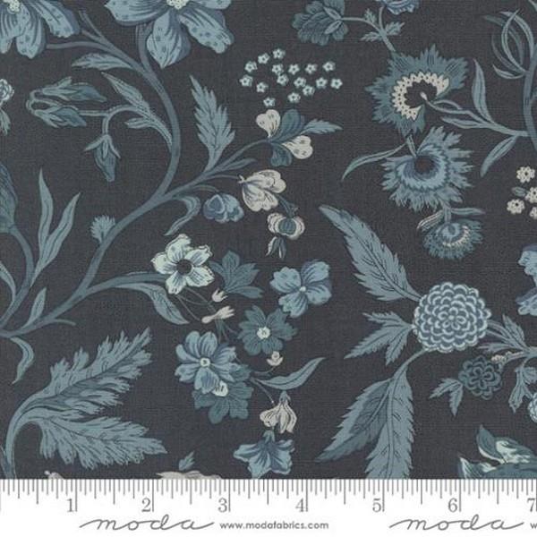 Sacre Blue Fat Quarter Bundle