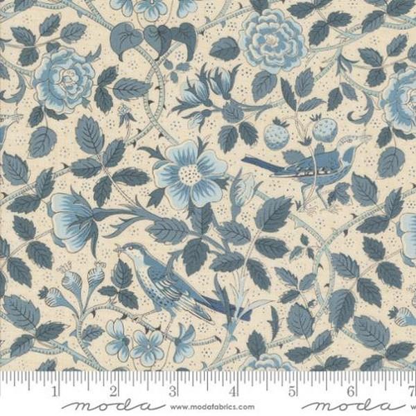 Sacre Blue Fat Quarter Bundle