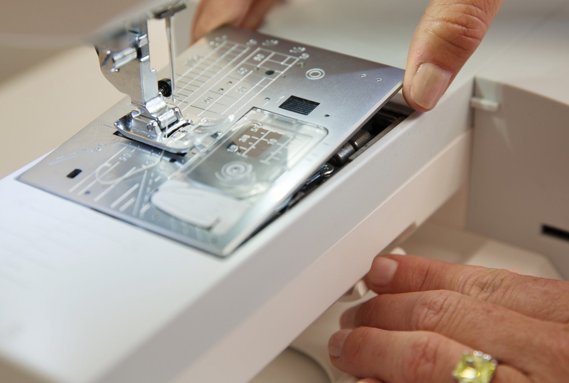 Janome Skyline S5 Anniversary Edition - OPEN BOX