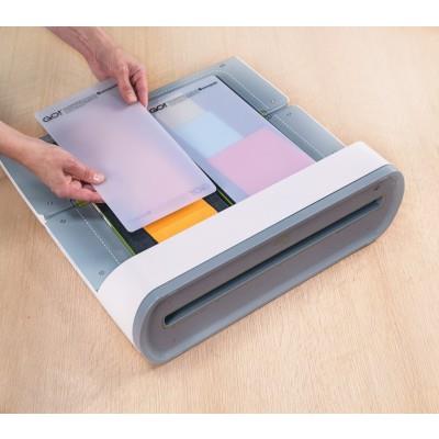 Go! Big Electric Fabric Cutter at The Quilt Store