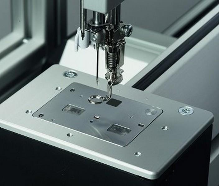 Bernina Q20/24 Stitch Plate for Twin Needles